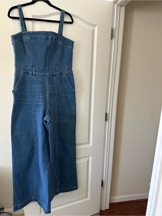 Forever 21 Pants - Women’s XL wide leg Blue Denim Strap Jumpsuit Jeans - never worn
